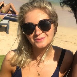 Meet your Posher, Catherine